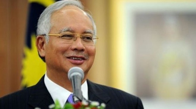 رئيس الوزراء الماليزي يزور قاعدة استرالية في نطاق البحث عن الطائرة المفقودة