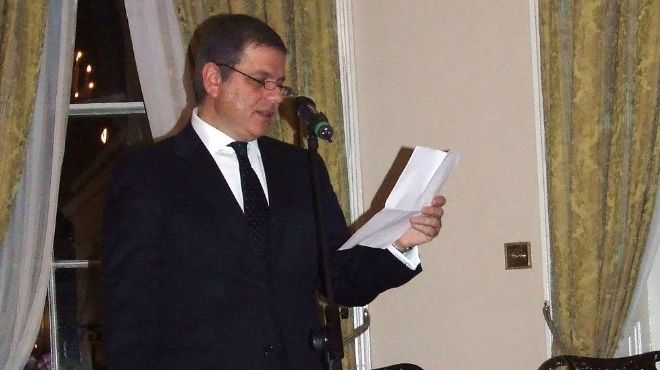 سفير مصر في لندن يهنئ الشعب بأداء الرئيس المنتخب لليمين الدستورية