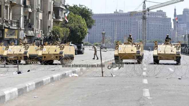  قوات الجيش والشرطة تغلق ميدان 