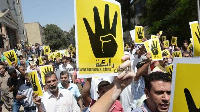 انطلاق مسيرة لأنصار الرئيس المعزول من مسجد خاتم المرسلين في الهرم 