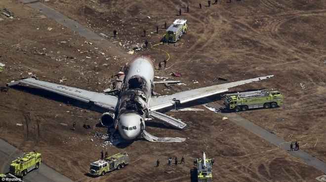 فرنسا تعرض تقديم المساعدة في التحقيق بشأن فقدان الطائرة الماليزية