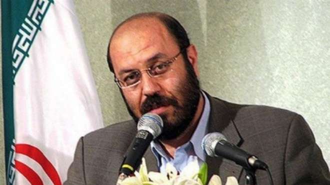 وزير الدفاع الإيراني يفتتح خط إنتاج صاروخ 