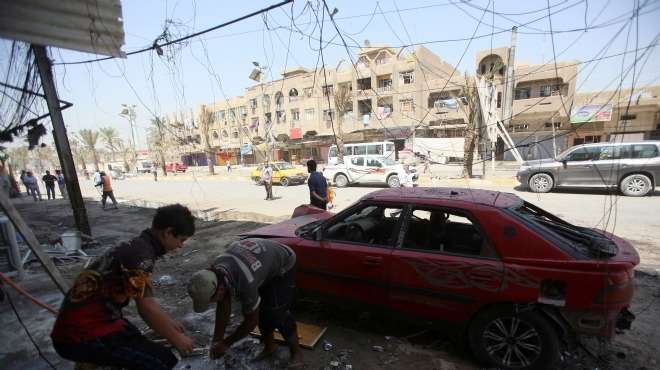  سبعة قتلى في انفجار عبوتين ناسفتين استهدف صلاة مجمعة للسنة والشيعة ببغداد 