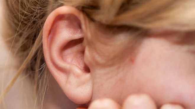  أطباء بريطانيون: حجم الأذن يزيد سنويا بحوالي 0.22 ملليمتر 