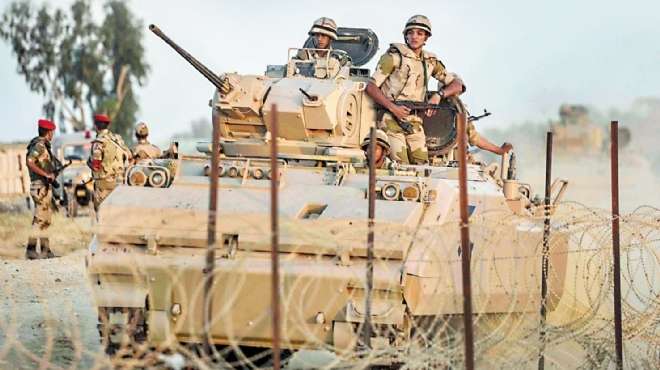 سيناء: تفجيران بعبوات ناسفة.. والجيش يعتقل 6 إرهابيين بينهم الذراع اليمنى لـ«عادل حبارة»