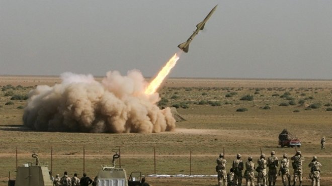 قائد القوة البرية الإيرانية يعلن عن إنتاج 5 أسلحة جديدة