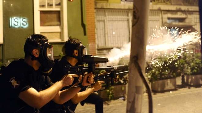 الشرطة التركية تعتقل عدة أشخاص يشتبه بصلتهم بتنظيم القاعدة
