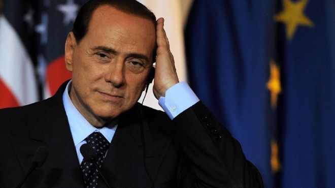 اتهام رئيس الوزراء الإيطالي الأسبق سيلفيو برلسكوني برشوة شهود