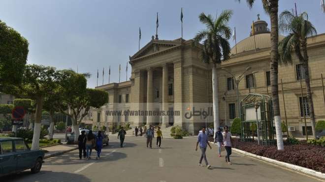 ضبط 5 بسبب تعطيل حركة المرور وقطع الطريق أمام جامعة القاهرة