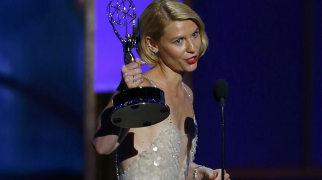 إيمي 2013: كلير دانيس تفوز بجائزة أفضل ممثلة عن المسلسل الدرامي Homeland
