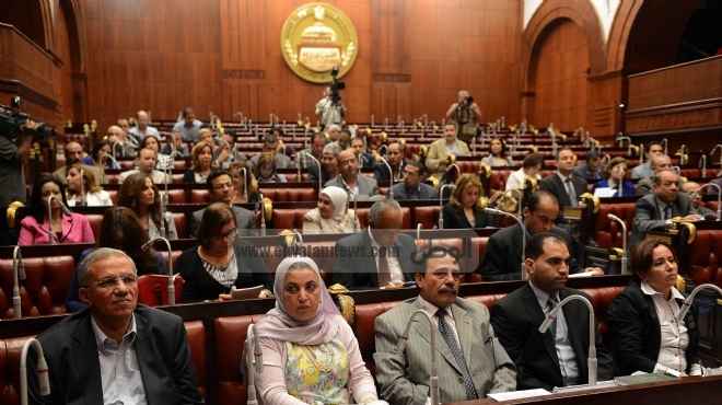  حسين عبد الرازق يطالب بالاكتفاء بغرفة واحدة للبرلمان في الدستور 