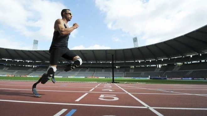 بيستوريوس .. أول رياضي مبتور الساقين يشارك في الأولمبياد