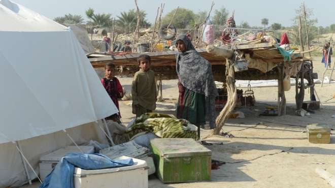 السلطات الباكستانية ترسل مساعدات صينية ومحلية للمناطق المنكوبة بالزلزال