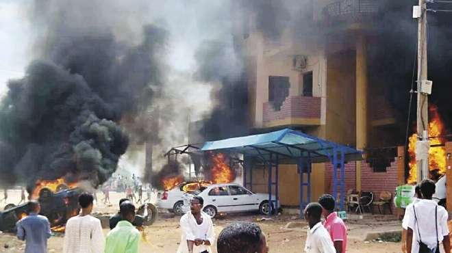 منظمات حقوقية: 50 قتيلاً و142 معتقلاً فى احتجاجات السودان