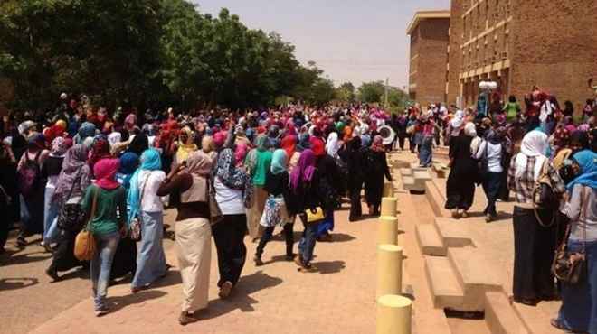 اتحاد الصحفيين السودانيين يدعو السلطات المختصة لوقف مصادرة الجرائد