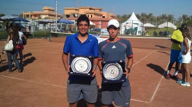 عبد الحليم ومكاوي انتزعا المركز الأول فى بطولة تنس الناشئين بـ