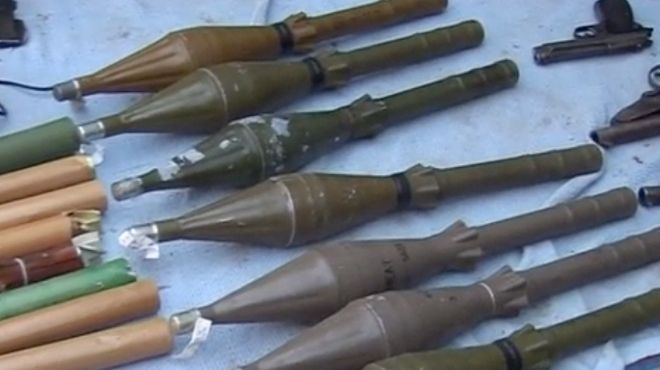 ضبط 70 دانة مدفع و23 قنبلة يدوية بحي الجناين في السويس