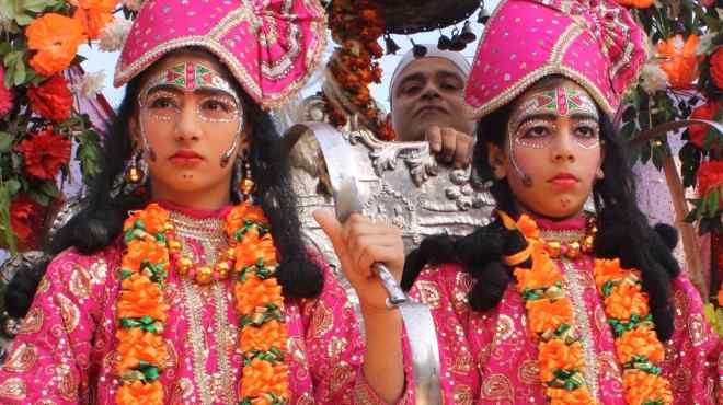 بالصور| الهندوس يحتفلون بمهرجان دوسيرا السنوي في نيبال