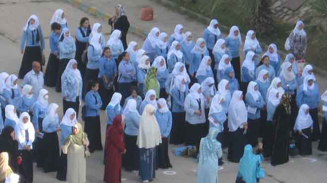  عاجل| إخلاء مدرسة ثانوية بالقلج بعد العثور على قنبلة بدائية 