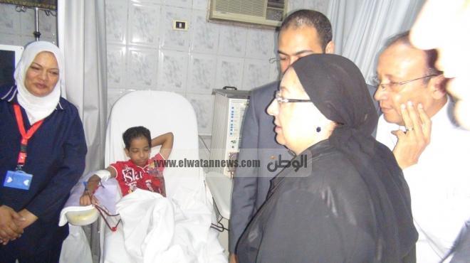 بالصور| وزيرة الصحة تتفقد مستشفى رأس غارب المركزي
