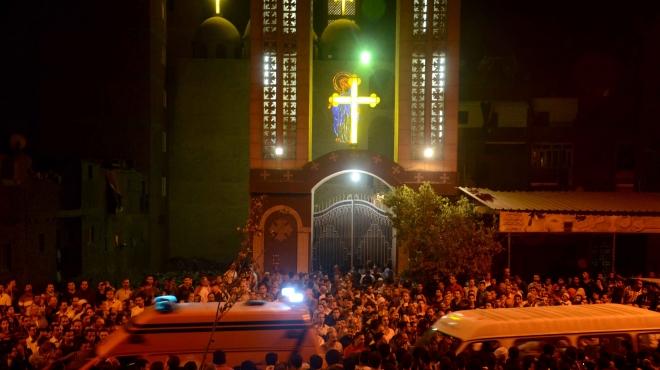 مصرع كاهن كنيسة مارجرجس بالإسكندرية وإصابة 2 في حادث سير بالبحيرة