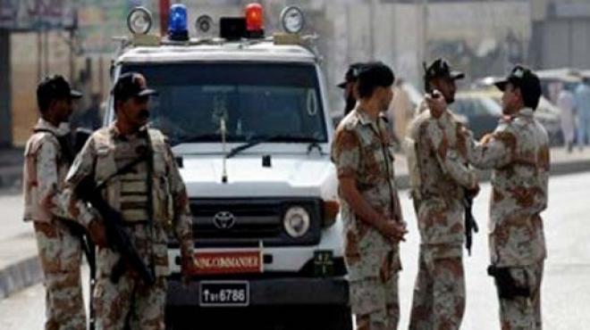  مقتل ضابط شرطة باكستاني في إنفجار قنبلة في 