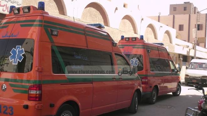  30 سيارة إسعاف لتأمين المتظاهرين أمام مقر 
