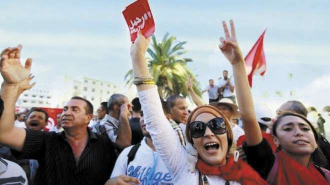 «تونس»: مظاهرات لـ«دعم الشرعية» و«إسقاط الإخوان» فى أولى جلسات الحوار الوطنى