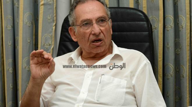 ممدوح حمزة: الحكومة غير مستعدة لمحاسبة نظام مبارك
