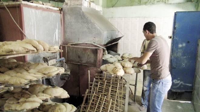 تأجيل تحصيل غرامات المخابز البلدية بأسيوط لتوفير الخبز للمواطنين