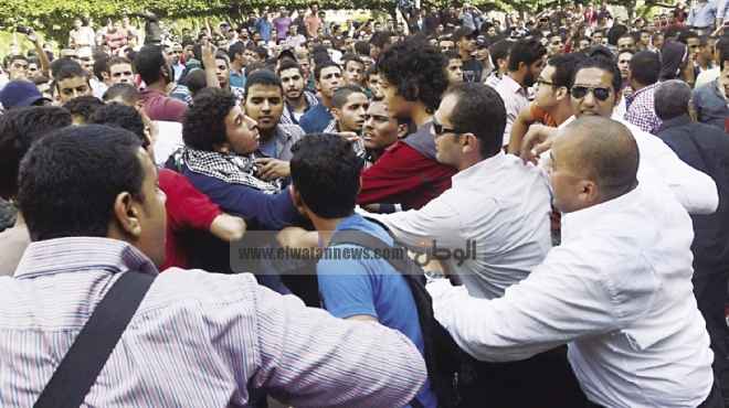 إحباط محاولة إخوانية لتهريب «جنازير وأقنعة» داخل جامعة القاهرة