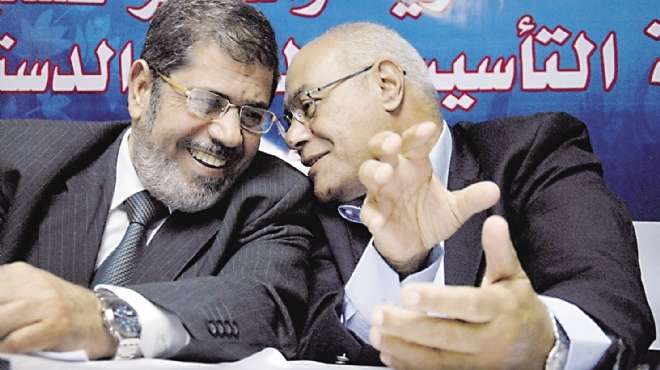 3 محامين فى «برج العرب» لإقناع «مرسى» بالتوكيل والمصالحة