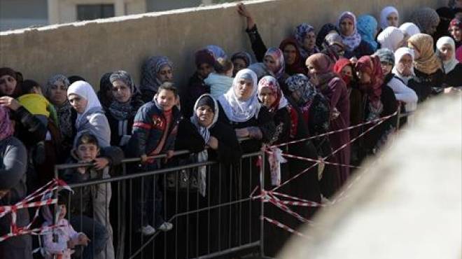 دول جوار سوريا تطلب المساعدة بسبب تدفق اللاجئين إلى أراضيها