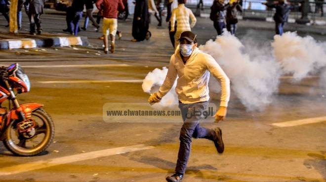إطلاق الغاز المسيل للدموع على مسيرة الإخوان بكفر الشيخ.. وإصابة الأهالي باختناقات