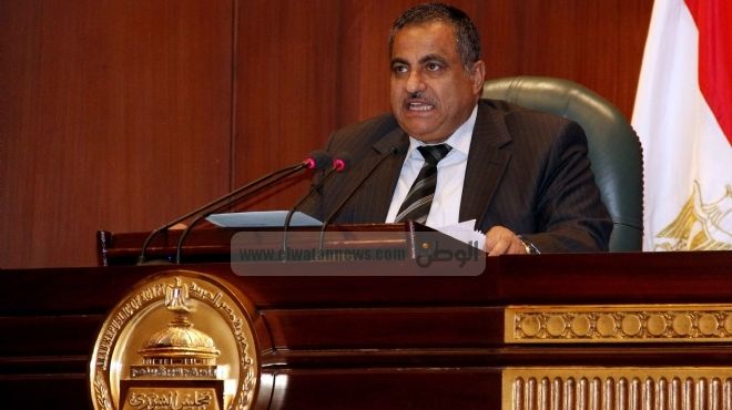  رئيس مجلس الشورى يدعو المصريين إلى المشاركة في الاستفتاء 
