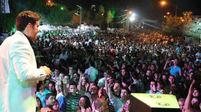 حفل هشام الحاج فى مهرجان بلوني 2012