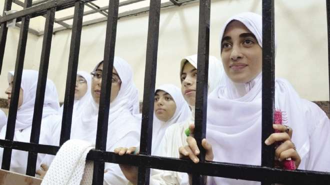  وقفة لطالبات الإخوان بالإبراهمية للمطالبة بالإفراج عن فتيات الإسكندرية 