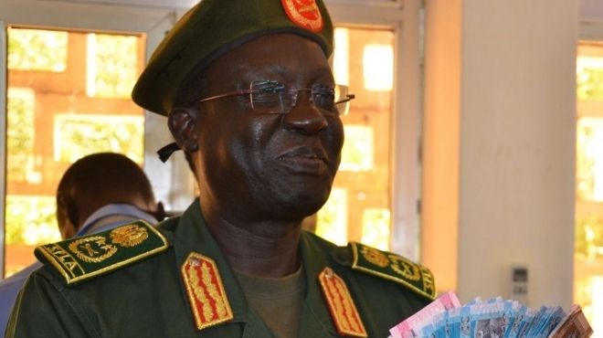 رئيس أركان جيش جنوب السودان يصل القاهرة قادما من دبي