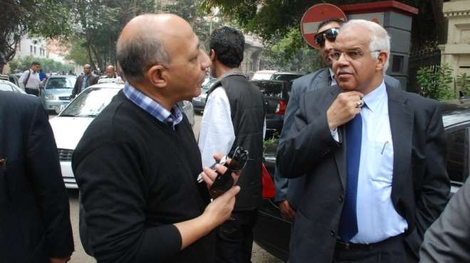  محافظ القاهرة يمهل رئيس حي غرب 48 ساعة لإعادة تأهيل وسط البلد 