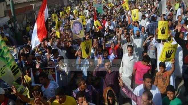  مسيرات محدودة للإخوان بالشرقية تطالب بمقاطعة الاستفتاء وتحرق صور 