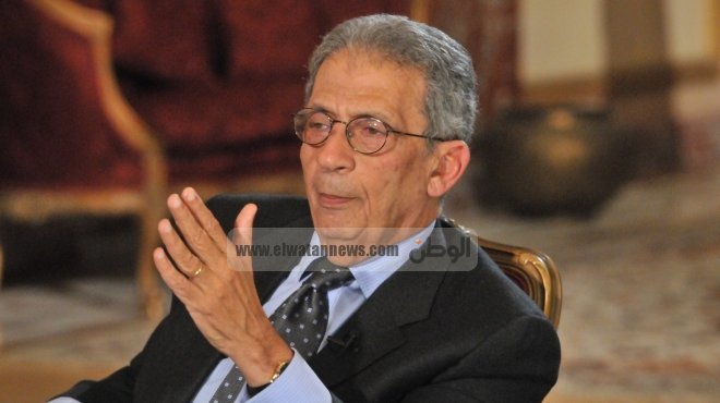 عمرو موسى يصل مقر وزارة الشباب لحضور مؤتمر التوعية بالدستور