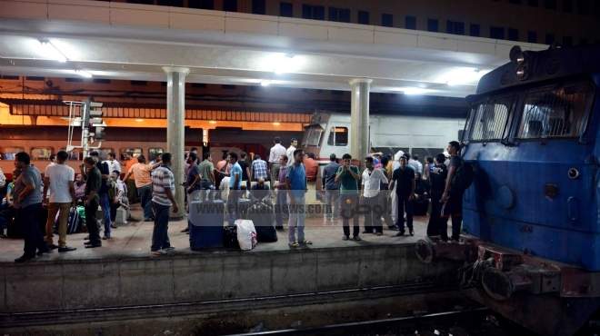 شلل يصيب محطة قطارات السويس بعد إضراب السائقين