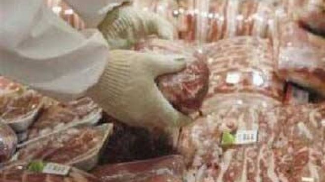 مقرر استيراد اللحوم:استقلت لموافقة الحكومة على دخول عجول تسبب السرطان