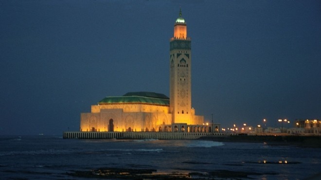 مسجد الحسن الثاني: من أروع المساجد التي تحمل بصمات الصانع المسلم