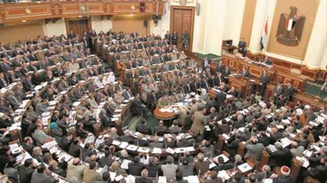 سياسيون: «الإخوان وحلفاؤهم» خرقوا «القوانين» وعدلوا اللوائح لنهب أموال البرلمان
