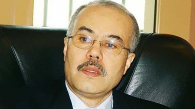  تجمهر 40 مواطنا أمام القنصلية المصرية في جدة طلبا للترحيل 