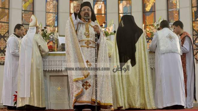  بدء قداس عيد الميلاد بالكنيسة المرقسية بالإسكندرية.. والأسقف العام يترأس القداس