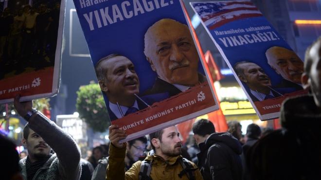  صحيفة موالية للحكومة التركية تنتقد الصحف الموالية لجماعة 