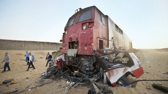 عاجل| النيابة تستدعى وزير النقل لسماع أقواله حول حادث قطار دهشور 