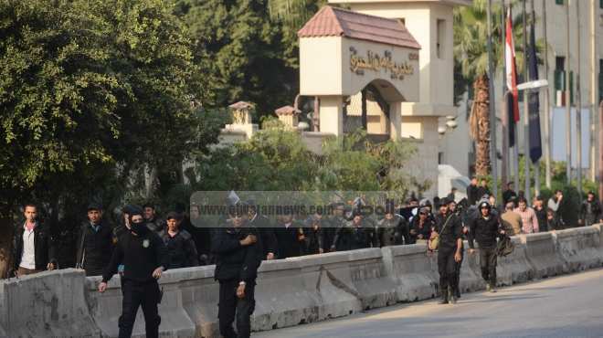  عاجل| إغلاق شارع النهضة عقب وقوع الانفجار الثالث بمحيط جامعة القاهرة